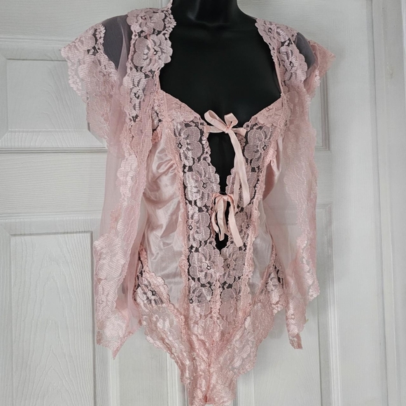 Vintage 80s coquette soft pink lace teddy with matching robe - Picture 2 of 8